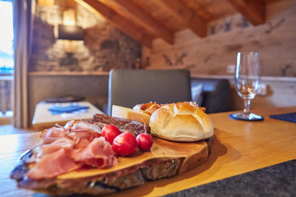 Brotzeitteller Ferienwohnung Arnspitze